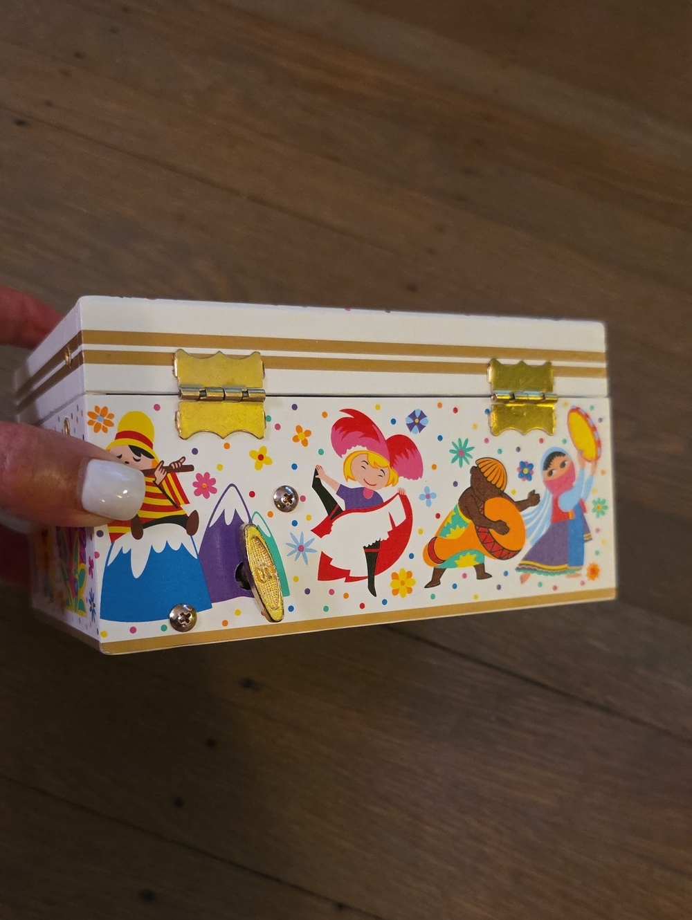 Walt Disney World- "it's a small world" Kids Jewelry Box - WORKS - Picture 4 of 8